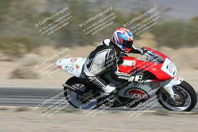 media/Dec-01-2025-Moto Forza (Mon) [[2daa91e15f]]/3-Beginner Group/Session 2 (Turn 7 Inside Pans)/